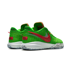 Nike LeBron 20 - Style Futuriste