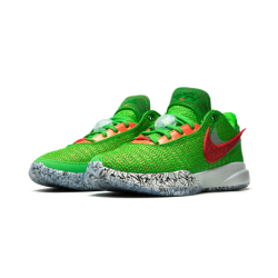 Nike LeBron 20 - Style Futuriste